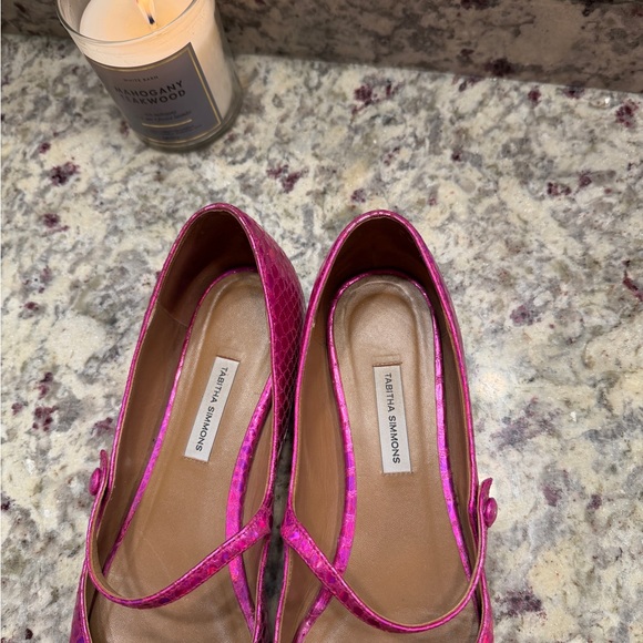 Tabitha Simmons Fuscia Pink Holographic Mary Jane Flats Sandals made in Italy - Picture 12 of 14